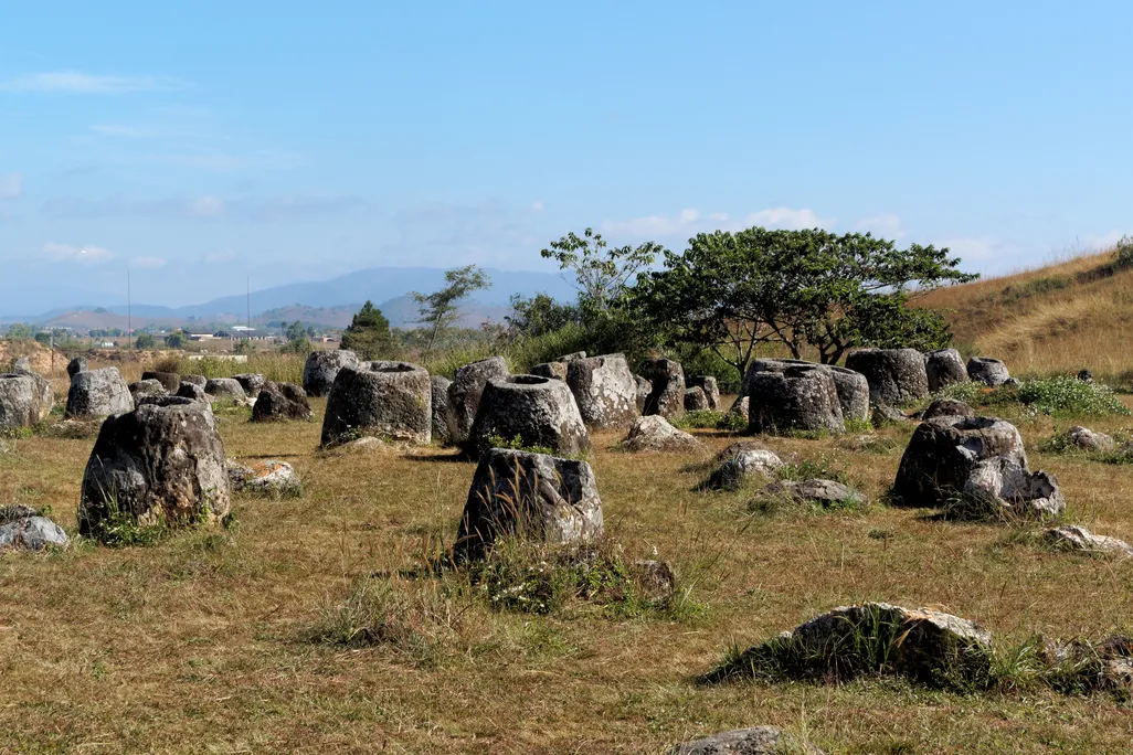 V obrovskej kamennej nádobe v Laose našli pozostatky najmenej 37 ľudí. Záhada „Death Jars“ sa mení