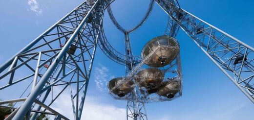 Čína hlási pokrok v technológii vesmírnej solárnej energie: systém zvládol napájať viac pohyblivých cieľov naraz