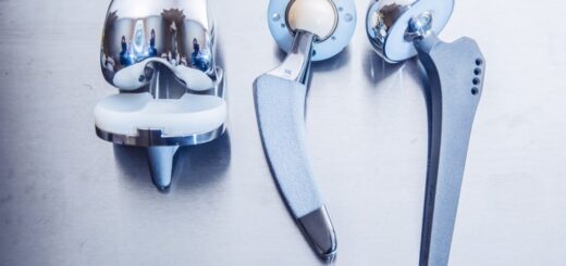 Čína predstavila prvý titánovo-meďový implantát, ktorý má znižovať riziko infekcie