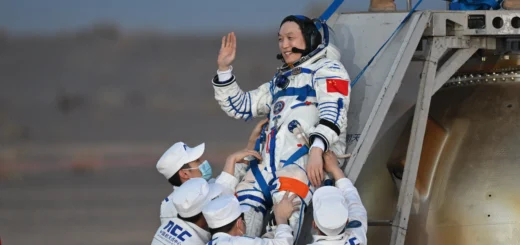 Čínski astronauti sa vrátili na Zem z rekordne dlhého pobytu na orbitálnej stanici Tiangong