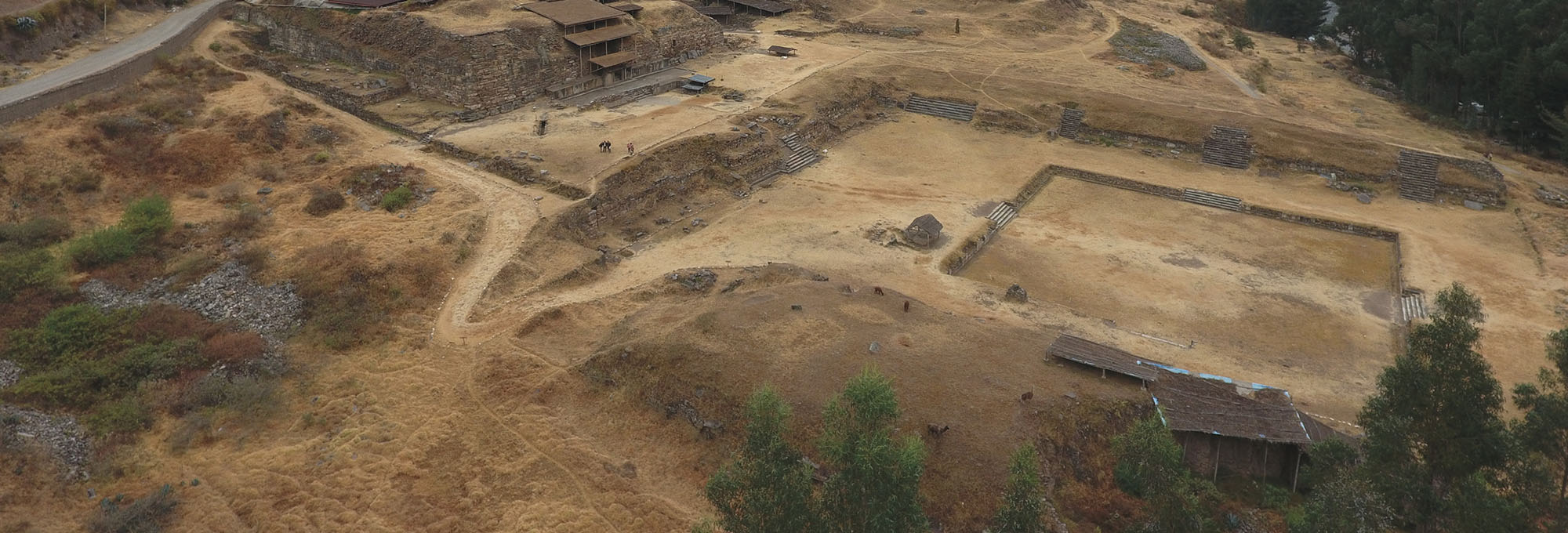 The ritual center of Chavín de Huántar flourished in northern Peru.