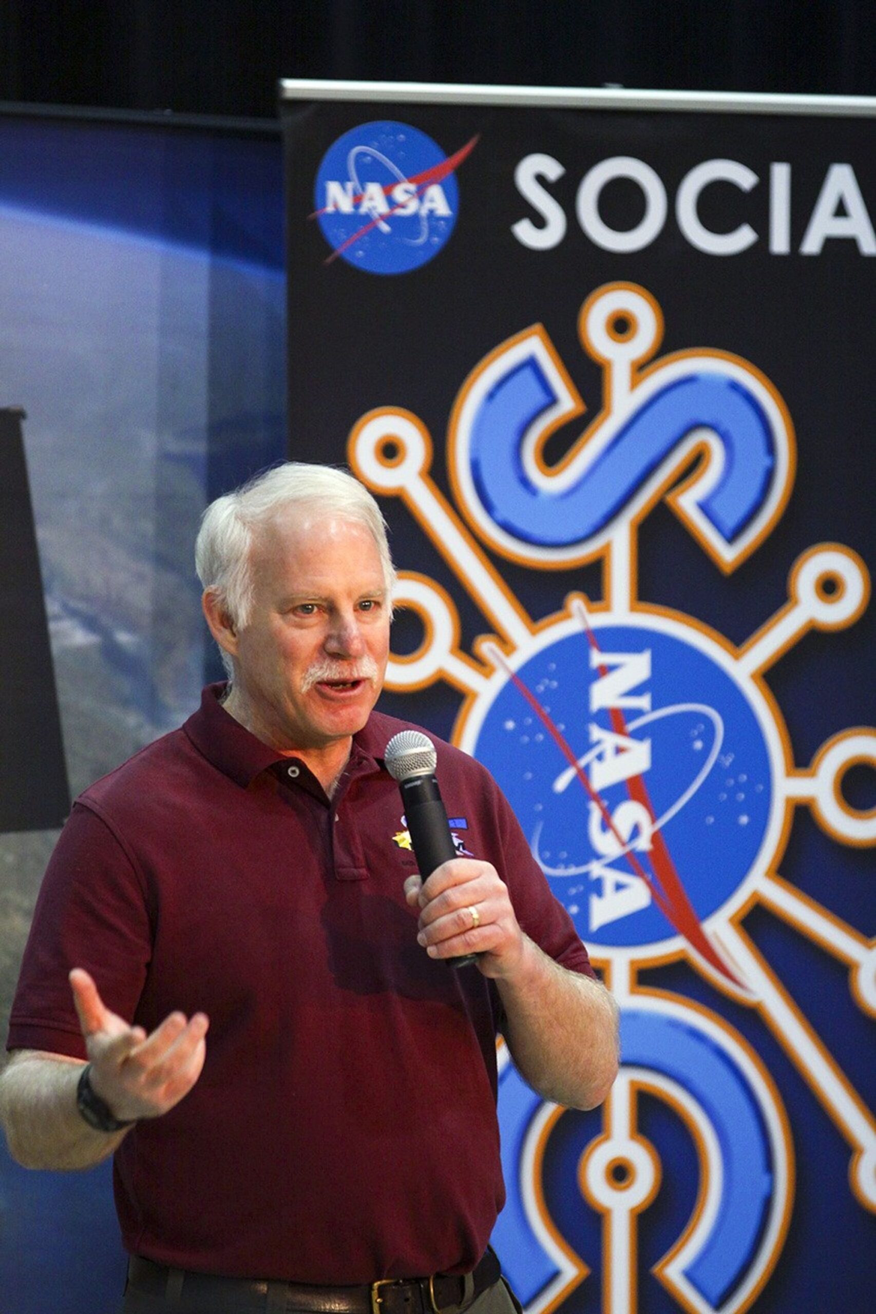 Two NASA Scientists Receive USGS, NASA 2025 William T. Pecora Award