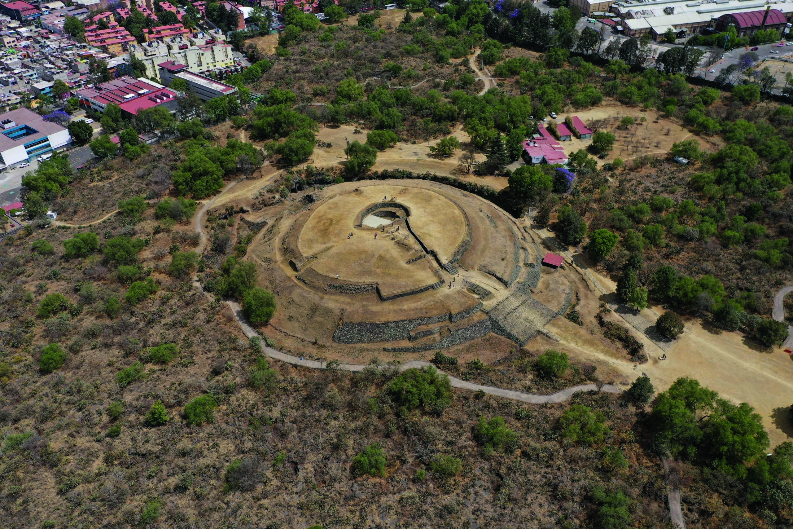 1,500-Year-Old Burials Uncovered in Mexico