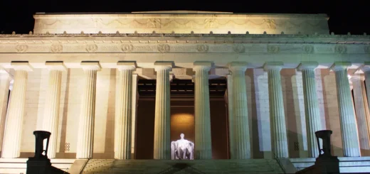 Pod Lincoln Memorial vzniklo nové múzeum. Návštevníkom ukáže skrytý priestor pod pamätníkom