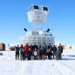 PUEO nad Antarktídou: nový nástroj NASA hľadal signály z najextrémnejšieho vesmíru New Instrument Used Antarctic Ice Sheet to Probe Extreme Universe
