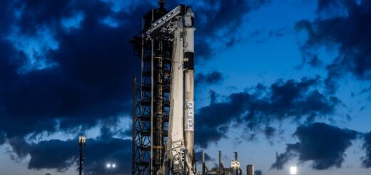 Dragon Counts Down to Launch to Resupply Space Station
