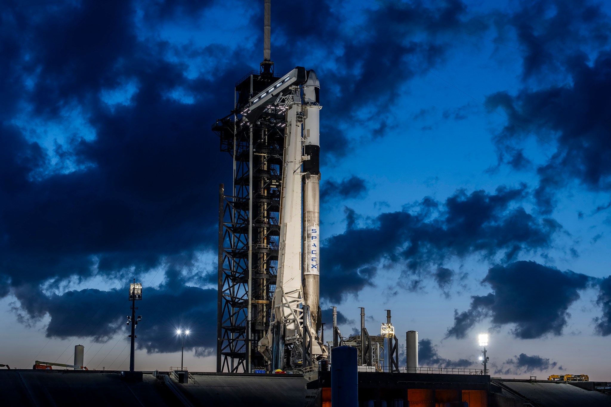 Dragon Counts Down to Launch to Resupply Space Station