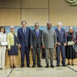 WHO ocenila štyroch lídrov za celoživotný prínos ku globálnemu zdraviu Director-General presents Award for Global Health to four distinguished leaders