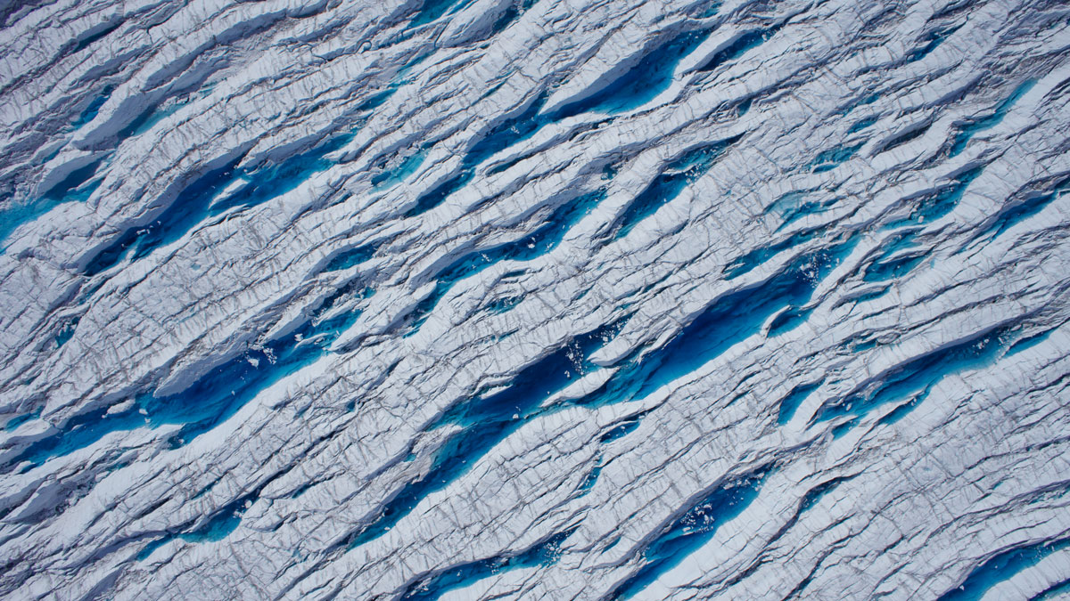Stretching and Squeezing Release Glacial Meltwater