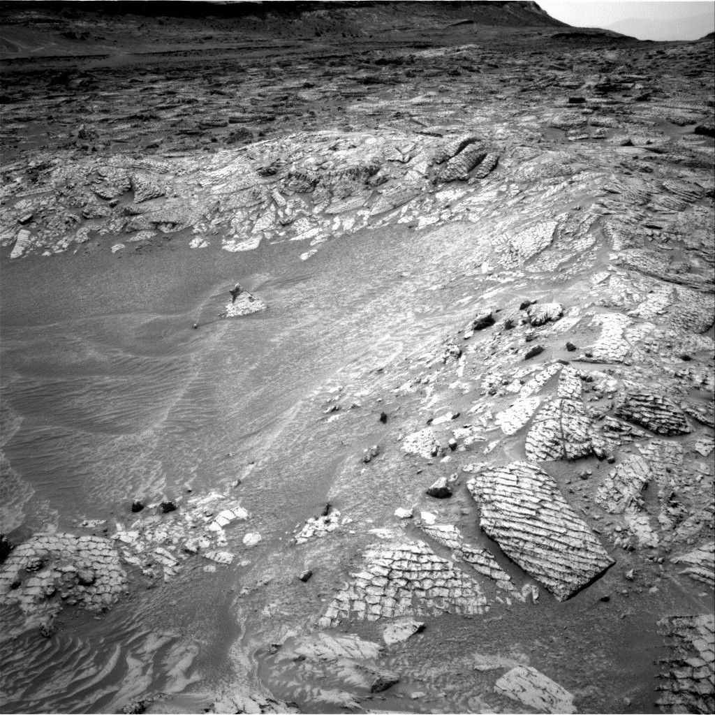 Curiosity Blog, Sols 4886-4892: Ingenuity and Perseverance, Curiosity Style