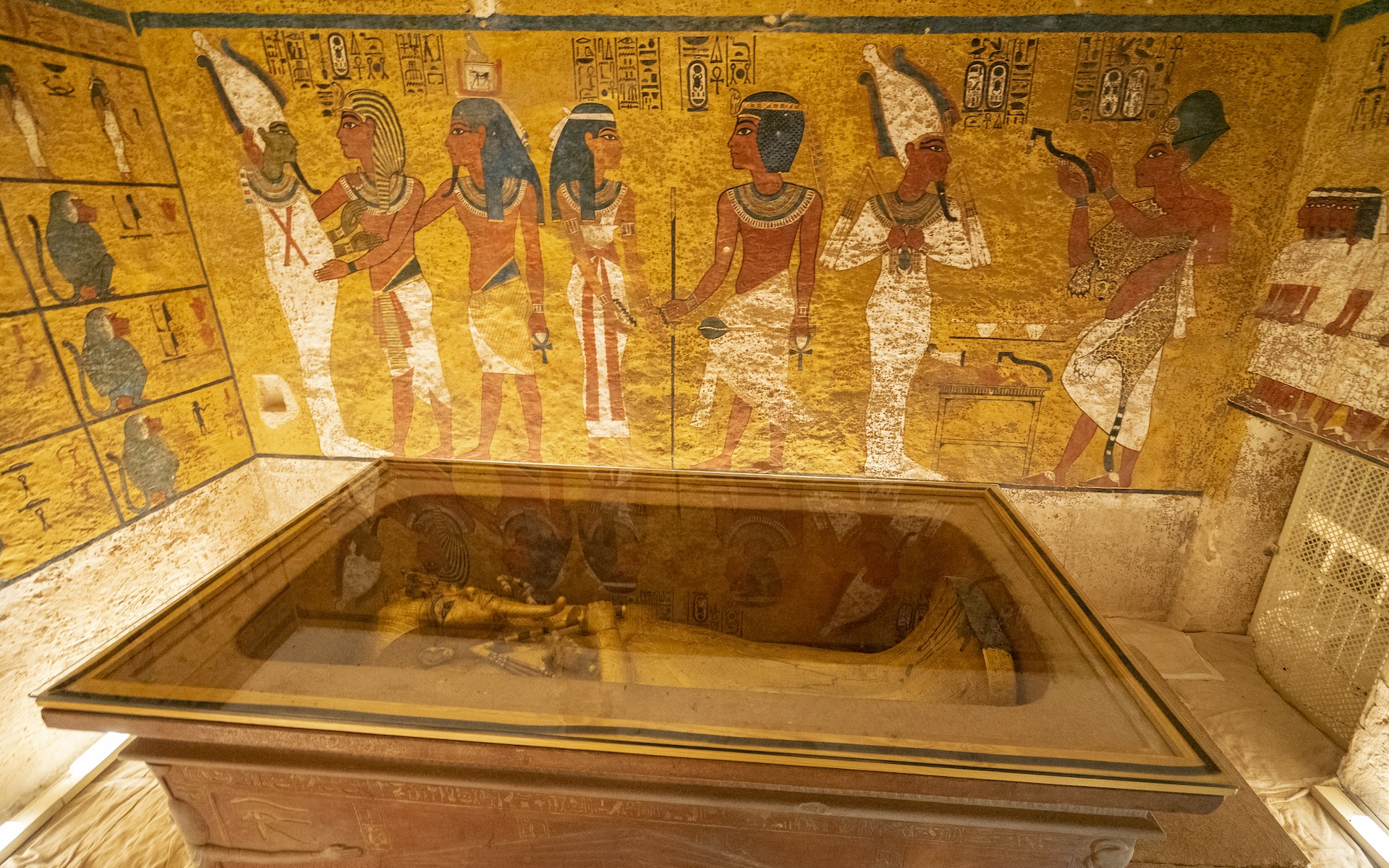 Tutankhamun's tomb and burial chamber