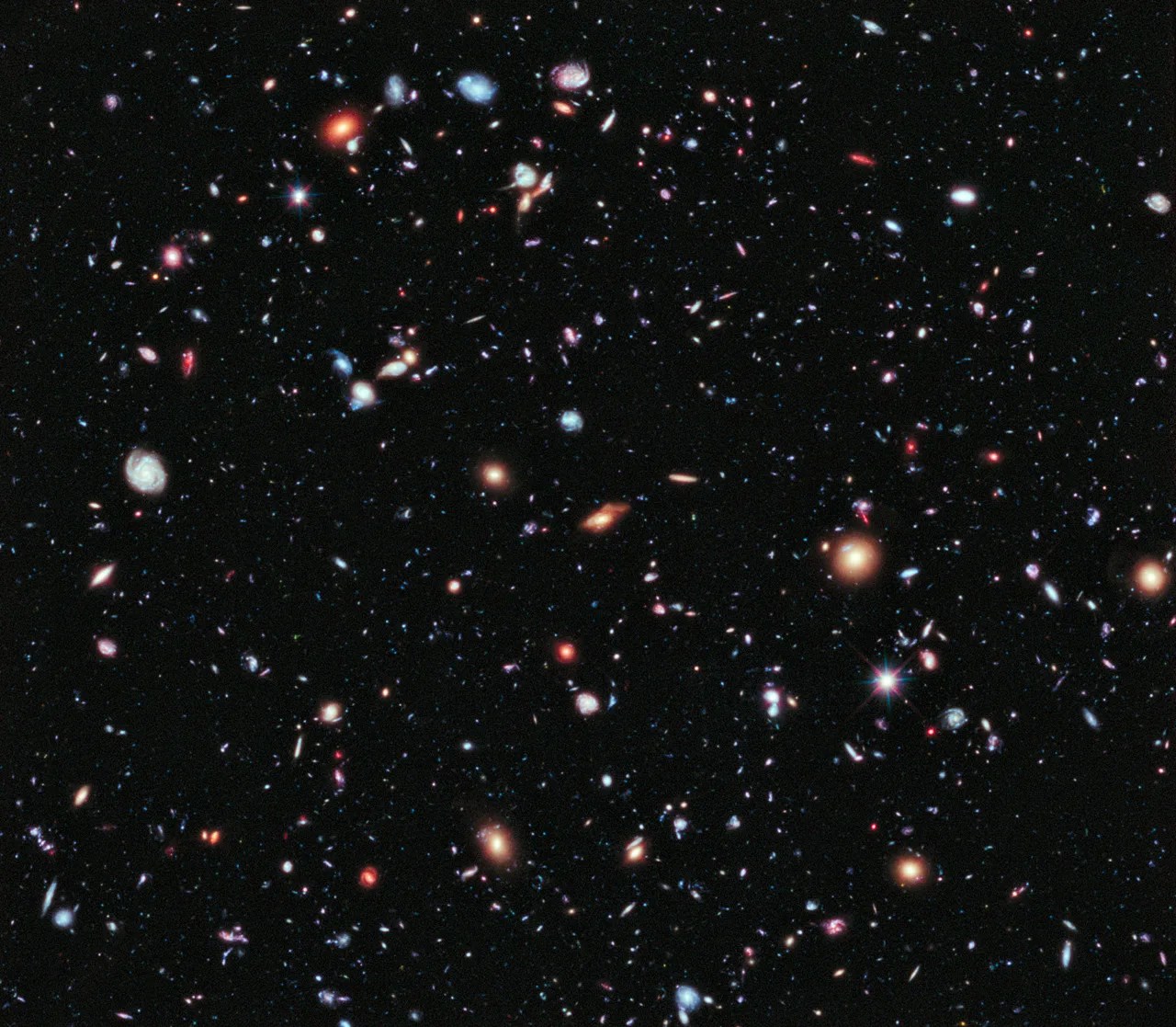 Hubble Sights Galaxy in Transition