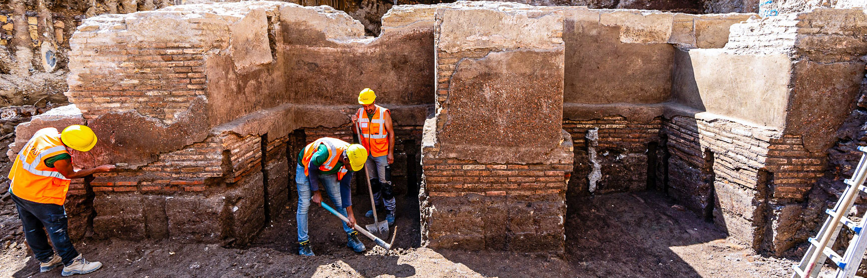 Archaeologists Explore Villa Beneath High School in Rome