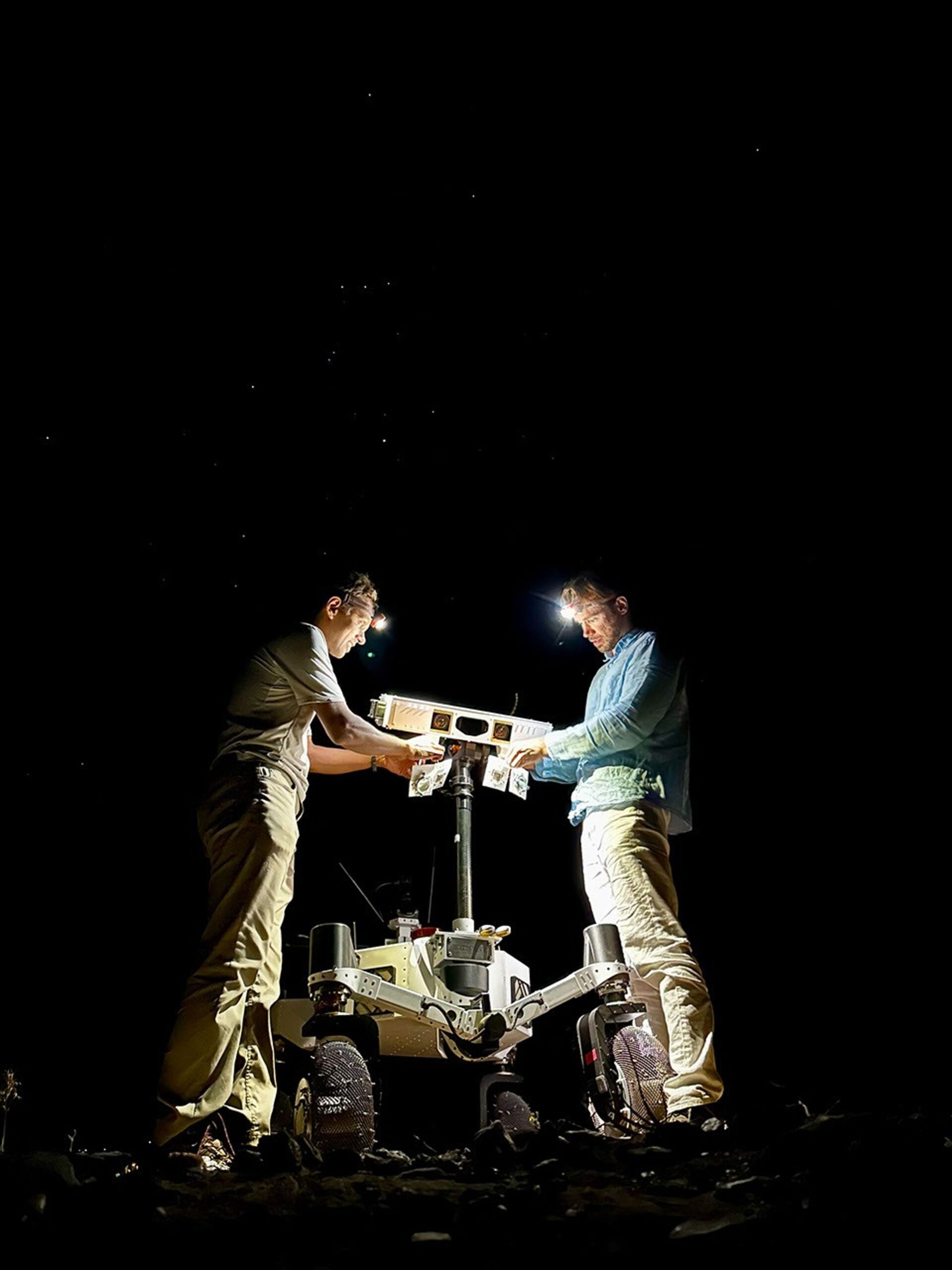 Desert Field Test With NASA Advanced Rover Prototype