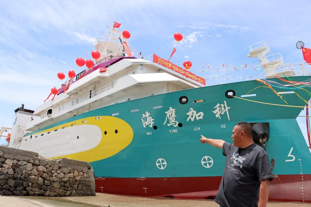 Why is no one chartering China’s first privately owned research vessel?