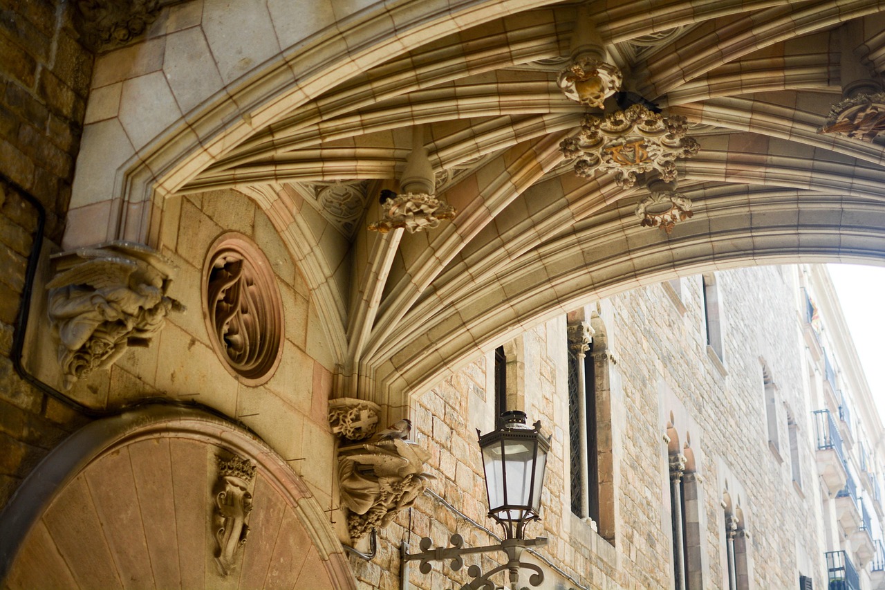 lamp, bricks, windows, street, city, architecture, history, barcelona, barcelona, barcelona, barcelona, barcelona, barcelona