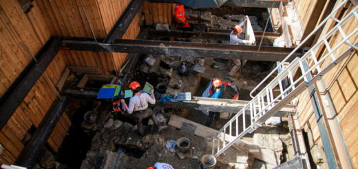 Pod Notre-Dame kopú do minulosti: archeológovia odhaľujú 1 700 rokov dejín Paríža