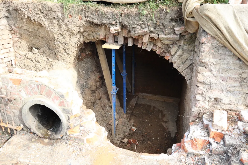 Hidden Tunnels Dating Back to Henry VIII’s Reign Were Discovered at This English Boarding School, Where the King Once Lived