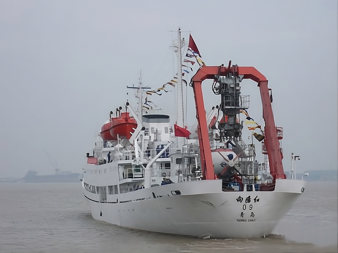 Xiang yang hong 09. Xiang Yang Hong are a class of Chinese oceanographic survey and research ships. Image by Boloomo via Wikimedia Commons (CC BY-SA 3.0).
