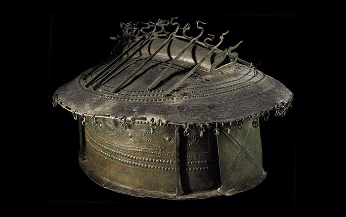 Princely Tomb Unearthed in Italy