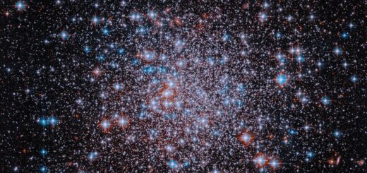 NASA’s Hubble Spies Stellar Sparkler for July 4th