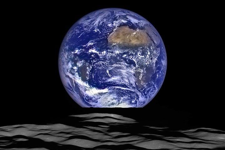 Earthrise, Earthset: Looking Towards Home