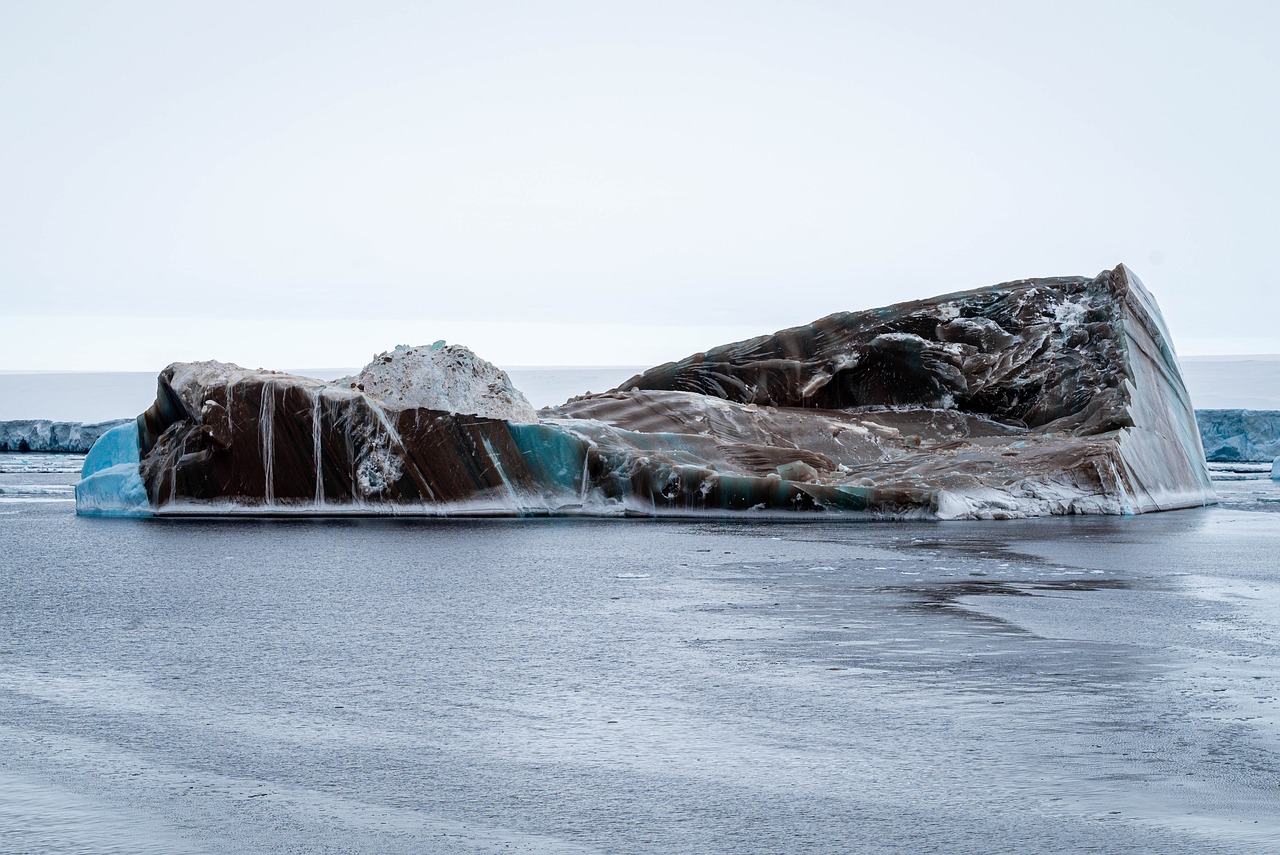 iceberg, antarctica, ice, water, glacier, iceland, ocean, winter, cold, landscape, nature, snow, sea, arctic, frozen, climate